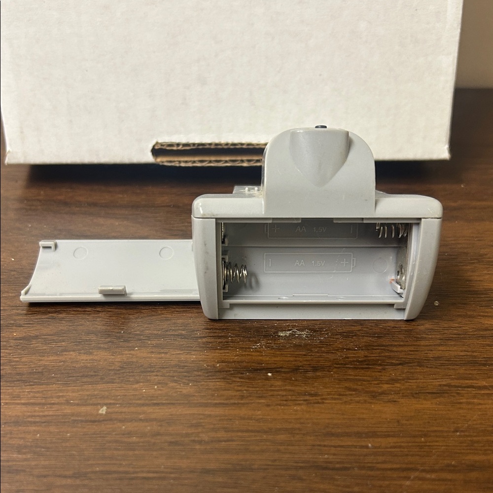 TremorPak Gray Controller Accessory - Picture 2 of 2